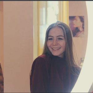 Meet your Posher, Isabela